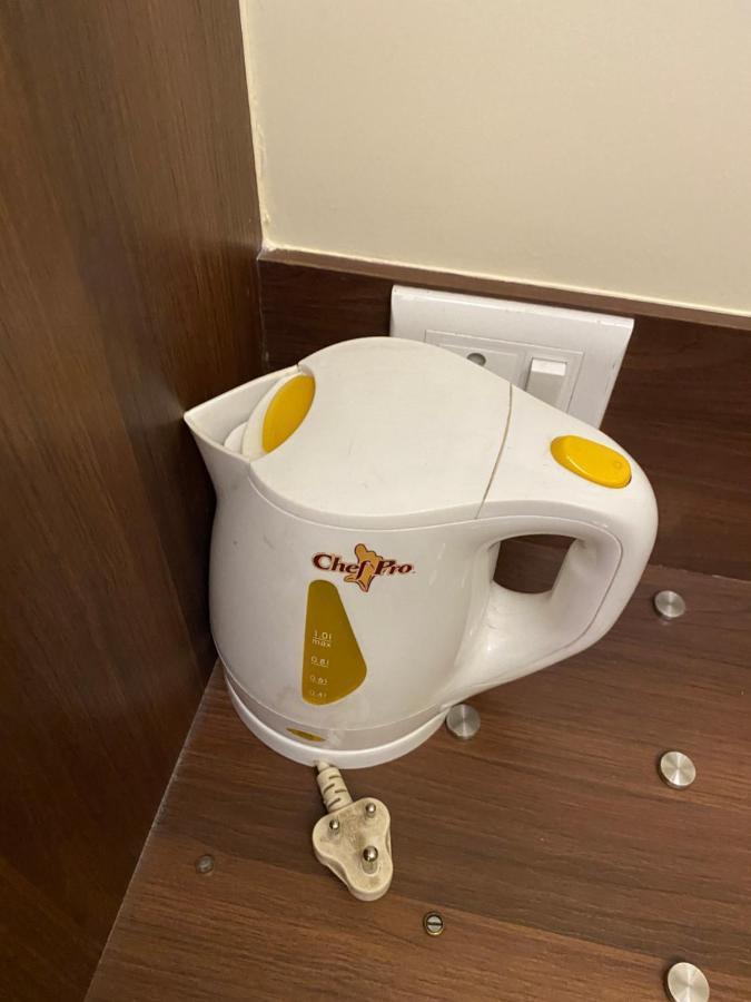 Hotel Regal International - Near Mumbai International Airport Andheri East Екстериор снимка